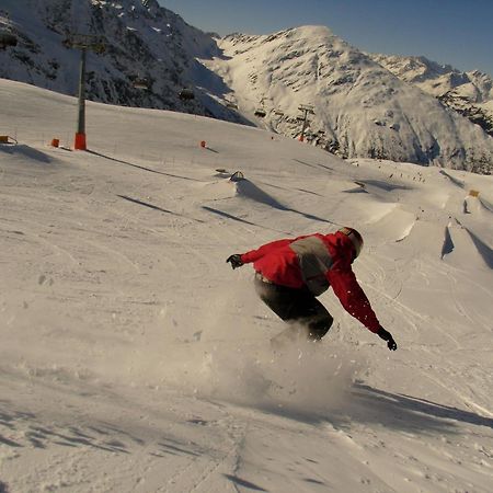 Alpengasthof Zollwirt Sankt Jakob in Defereggen Bagian luar foto